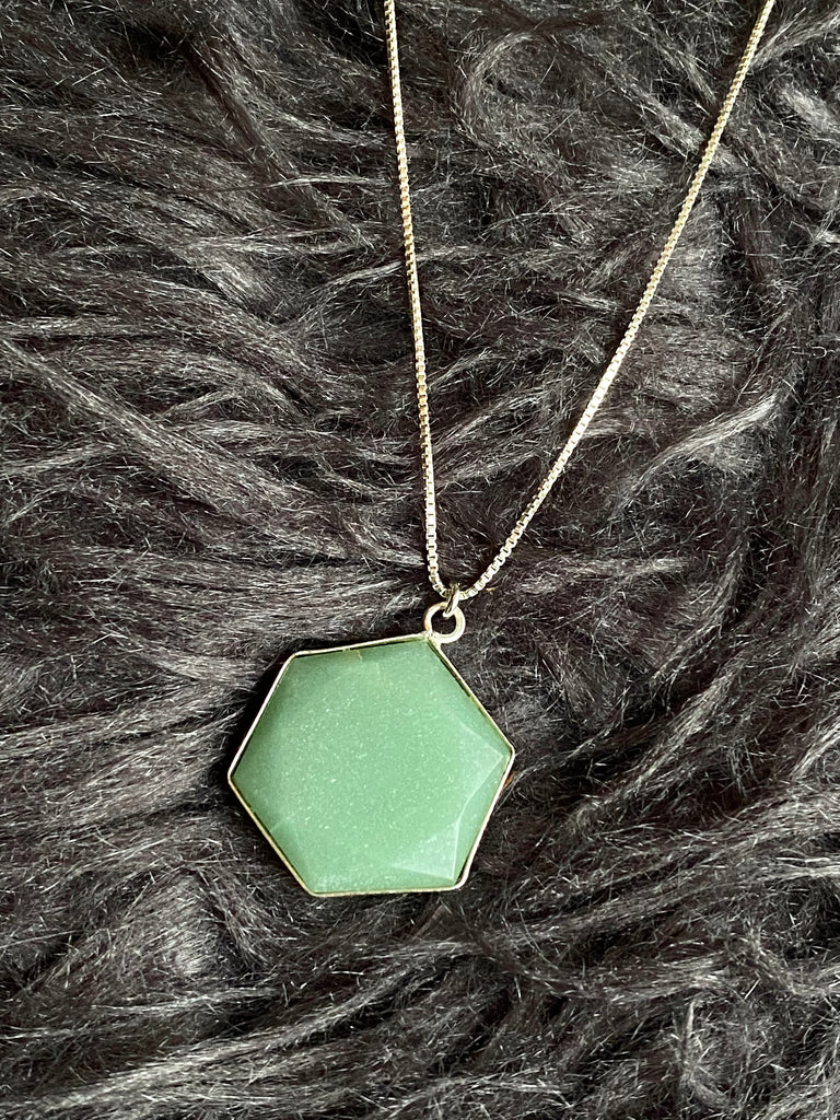 Green aventurine hexagon necklace - RobynRhodes