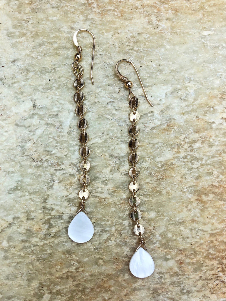Mother of Pearl disc chain earrings - RobynRhodes