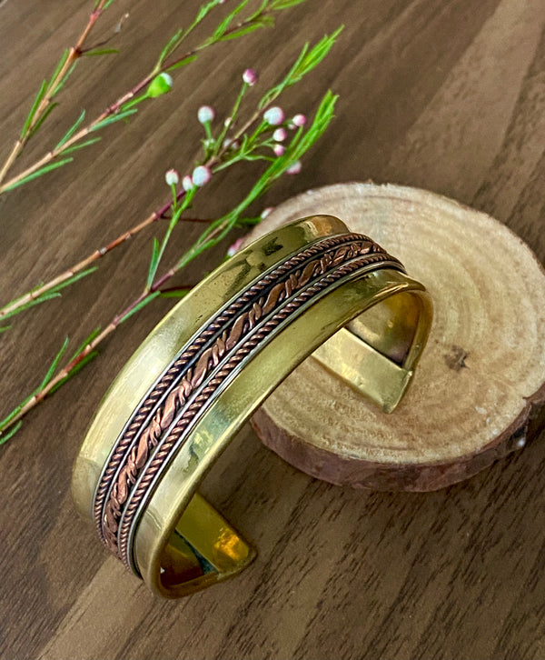 Vintage twisted brass & copper cuff bracelet - RobynRhodes